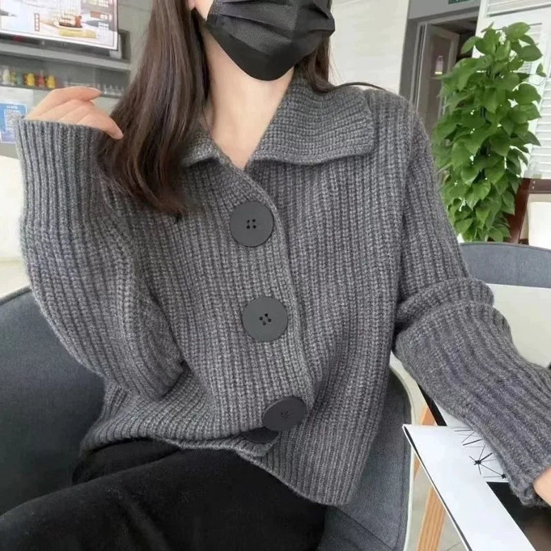 Women's Autumn 2024 New Chic Long-sleeved Loose Korean Style Trendy Large Buttons Lapel Short Sweater Knitted Cardigan